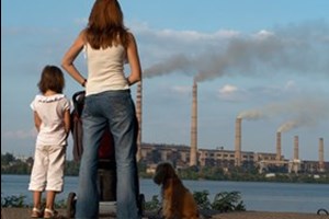 Does Bioaccumulation of Toxic Elements Lead to Large Problems?
